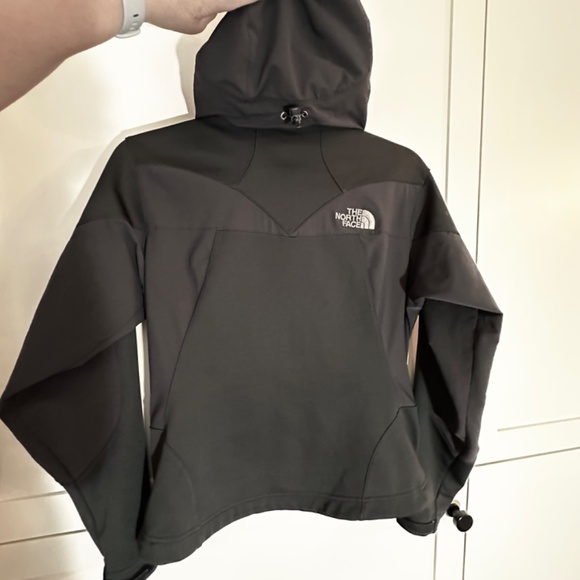 The North Face Jacket Black Soft Shell Flight Series Windstopper; size XS (4-6) - Picture 2 of 7